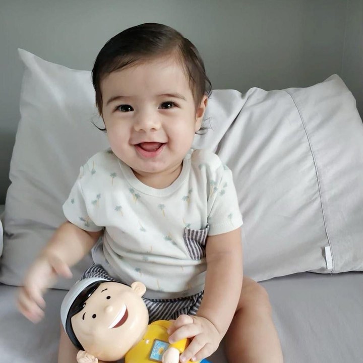 <p>Kalau dilihat, Zenecka mirip ayah atau bundanya ya? (Foto: Instagram @carissa_puteri)</p>