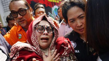 Narkoba Bikin Rumah Tangga Nunung Berantakan