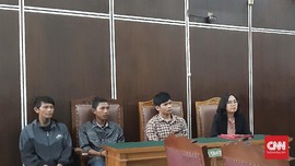 Di Persidangan, Ibu Korban Salah Tangkap Cerita Sulit Dagang