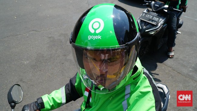 Mulyono merasakan bagaimana pesatnya perkembangan Gojek selama sembilan tahun, dari sulit mencari pelanggan, sampai ia 'kebanjiran' pesanan.