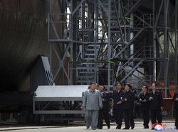 Korea Utara Bikin Kapal Selam 3 Ribu Ton Dilengkapi Rudal Balistik