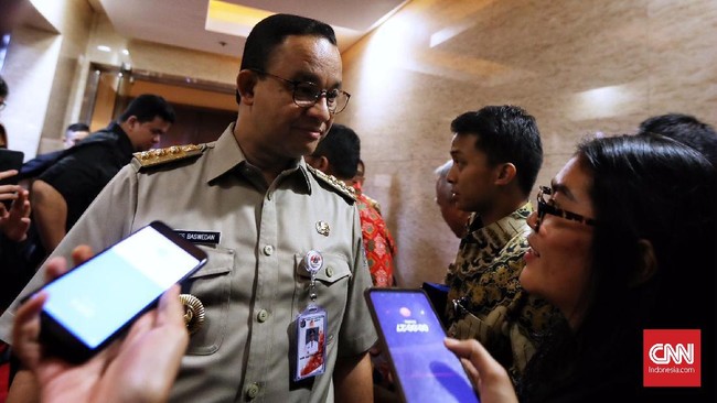 Gubernur DKI Jakarta Anies Baswedan melaporkan ke JK dalam pertemuan tertutup di Istana Wapres soal rencana pembatasan usia kendaraan umum dan mobil 10 tahun.