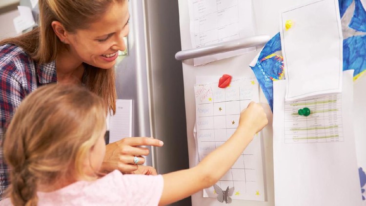 HaiBunda Happy Hour: Metode Reward yang Efektif untuk Anak Memberikan reward untuk anak sah-sah saja, Bunda. Asalkan tidak berlebihan ya.