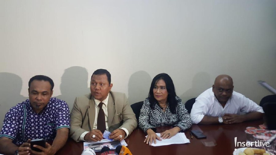 Kongres Advokat Indonesia Ragukan Barbie Kumalasari Pernah Disumpah KAI Ragukan Barbie Kumalasari sudah disumpah menjadi advokat.