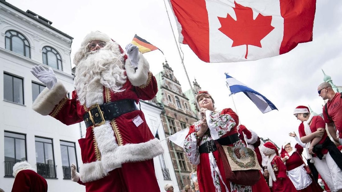 FOTO : Saat Santa Klaus 'Liburan Musim Dingin' di Kopenhagen