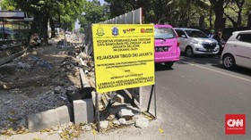 Demi Pejalan Kaki, DKI Bangun 15 JPO dan Benahi 31 Trotoar