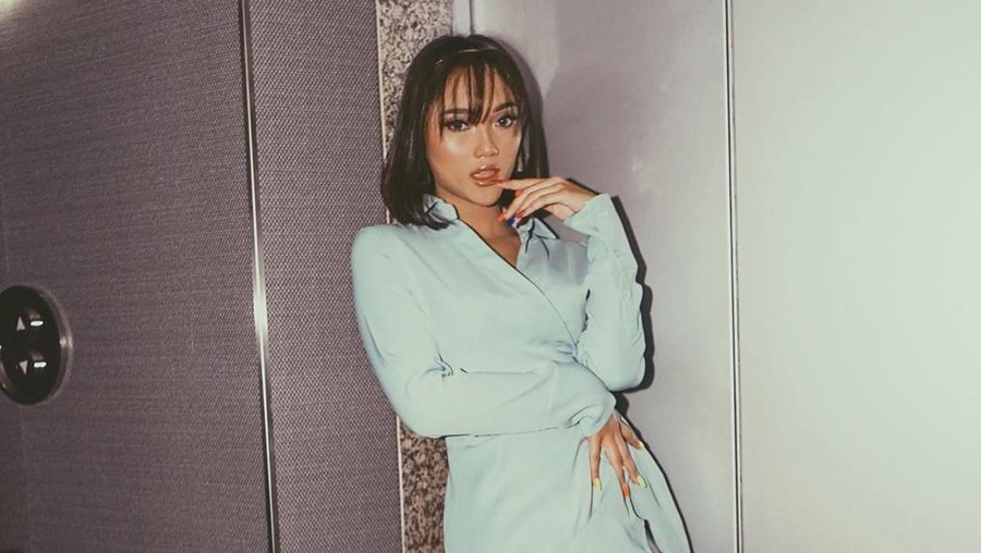 Marion Jola rilis album perdana.