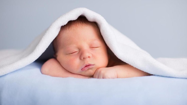 Ilustrasi bayi laki-laki Baby in teddy bear suit