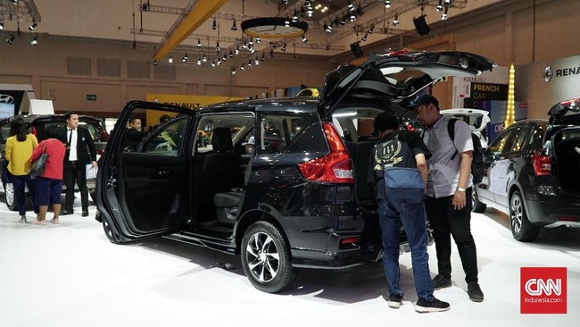 Menperin Agus Gumiwang Kartasasmita menyebut penjualan mobil dan motor mulai merangkak naik pada Agustus lalu meski penyebaran virus corona belum teratasi.