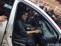 Menkeu Sri Mulyani: Beli Mobil Baiknya Sekarang