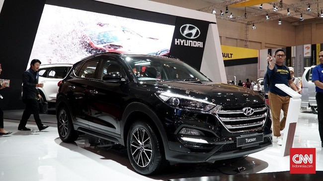 Pimpinan Hyundai Motors Group menemui Jokowi untuk membicarakan rencana pembangunan pabrik mobil di kawasan industri Bekapur pada 2021.