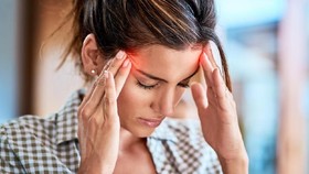 6 Obat Alami Redakan Sakit Kepala dan Cara Mengolahnya