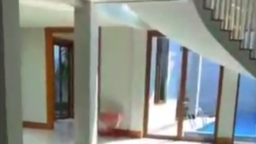 img-title Rumah Megah Jennifer Dunn Disebut Hasil Begal Suami Orang