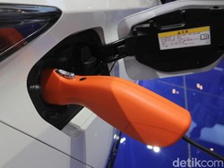 Kendaraan Dinas Pemerintah Diganti Mobil Listrik, Ditargetkan Mulai 2021