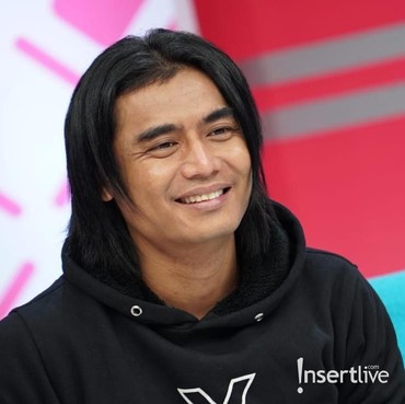 Ditunjuk Jadi Duta Pendidikan, Charly Van Houten Tuai Pro dan Kontra