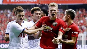Pochettino Minta Maaf Usai Pemain Tottenham 'Hajar' MU