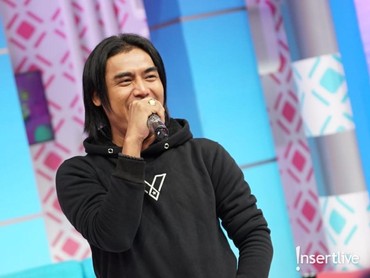 Putar Lagu Charly Van Houten, Kafe Bisa Dapat Hadiah dan Bebas Royalti