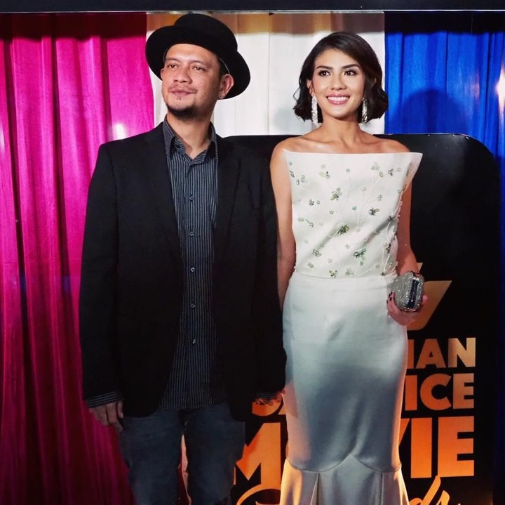 <p>Meski berbeda profesi, Eno di dunia musik dan Nadila di dunia akting, keduanya selalu saling mendukung. (Foto: Instagram @eno_ntrl)</p>