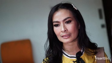 Uang Rp235 Juta Iis Dahlia Raib Saat Pelesiran di Luar Negeri
