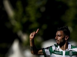 Pakai Nomor 18, Bisakah Fernandes Lanjutkan Warisan Scholes?