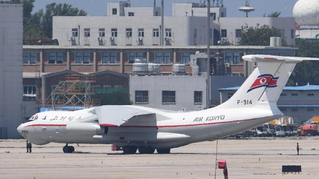 Korea Utara memulangkan setidaknya 700 warganya yang menjadi pekerja di China dan Rusia secara bertahap dalam beberapa waktu belakangan.