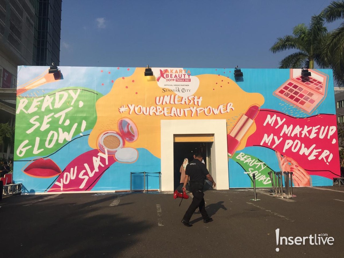 Jakarta X Beauty 2019 baru saja dibuka pada Jumat &lpar;26&sol;7&rpar;&period; Acara yang mengusung tema Beauty Power ini disambut dengan antusiasme tinggi para pengunjung&period;