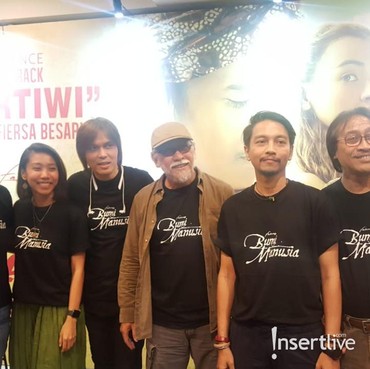 Lirik Lagu Ibu Pertiwi (Bumi Manusia) - Iwan Fals, Once & Fiersa Besari