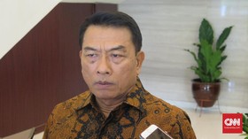 Jokowi Larang Menteri Rombak Bos BUMN & Dirjen Hingga Oktober