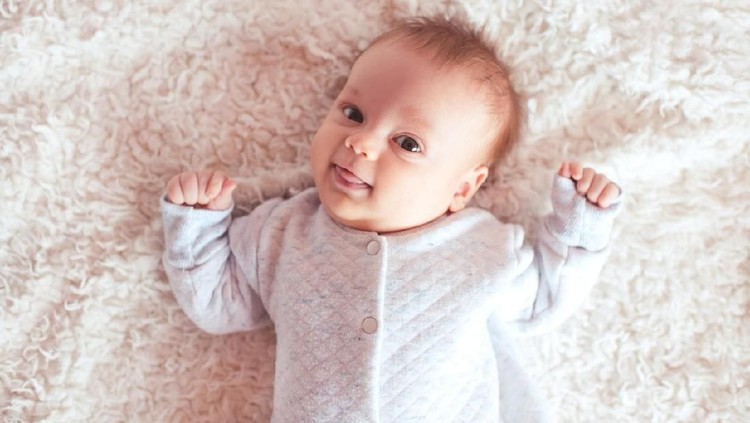 Zahian Memberi nama bayi bernuansa Islam dengan arti cahaya bisa menjadi pilihan Bunda untuk memberi identitas si kecil yang akan lahir.