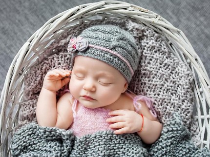 25 Nama Bayi Perempuan Bermakna Semangat Membara
