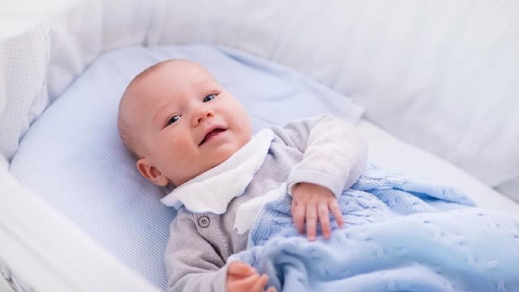 28 Nama Bayi Laki-laki Bermakna Bijaksana dari Berbagai Bahasa Orang tua tentu ingin anaknya menjadi bijaksana sata dewasa. Sebab itu, banyak yang memberi nama bayinya dengan makna bijaksana.