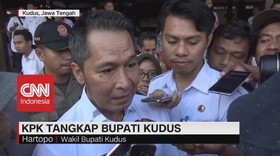 VIDEO: KPK Tangkap Bupati Kudus