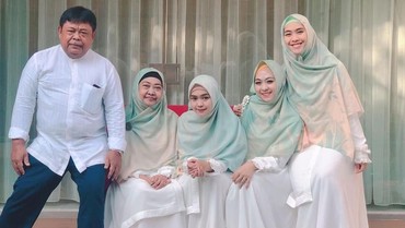 img-title Kabar Duka, Ayah Ria Ricis dan Oki Setiana Dewi Meninggal Dunia
