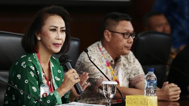 Nama-nama 40 peserta calon pimpinan KPK yang lolos ke tahap selanjutnya itu akan dikirim ke delapan instansi untuk ditelusuri rekam jejaknya.