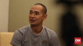 Lepas dari Como, Kurniawan Dwi Yulianto Gabung PSPS Pekanbaru