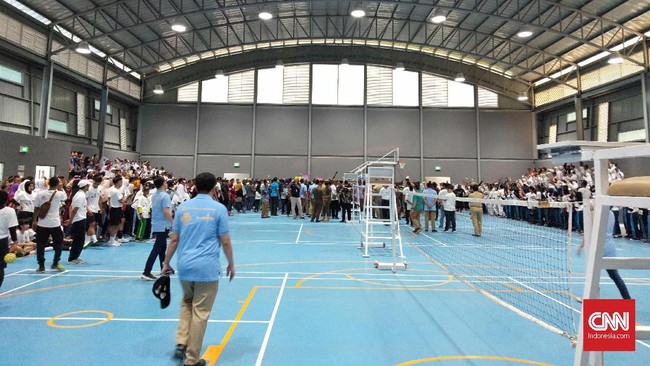 Anies mengatakan penamaan GOR ini diresmikan tepat setahun wafatnya Sekda DKI Saefullah pada 16 September 2020.