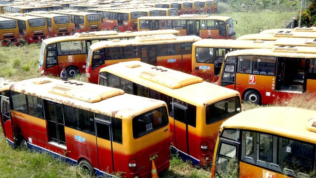 Polsek Dramaga Bogor AKP Budi Santoso menyebut tidak ada pengamanan khusus terhadap ratusan bangkai bus TransJakarta meski pernah terjadi pencurian.
