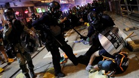 Polisi Hong Kong Tangkap 20 Orang Lebih terkait Demo Ricuh