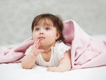4 Cara Menguatkan Otot Leher Bayi untuk Mengontrol Kepala