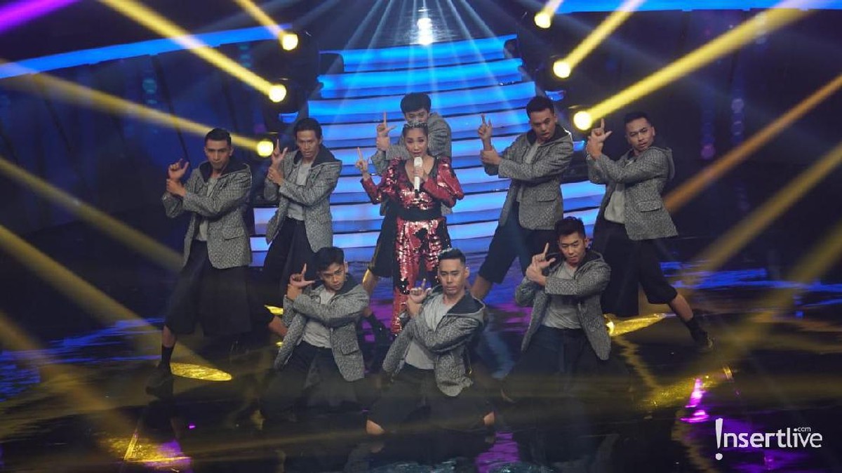 Dua penyanyi lintas genre&comma; Bunga Citra Lestari dan Via Vallen&comma; sukses menggebrak panggung HUT Insert ke-16&period;