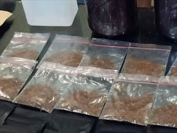 4 Orang Dipergoki Teler di Masjid Kampus di Depok, Narkoba Sinte Disita