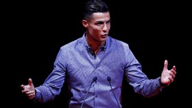 Ronaldo Izinkan Juventus Rekrut Lukaku