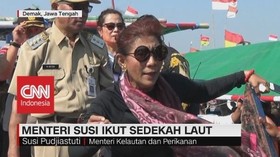 VIDEO: Menteri Susi Ikut Sedekah Laut