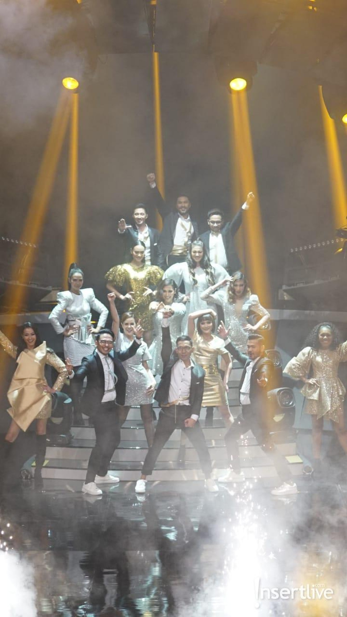 Insert telah menginjak usia yang ke-16&period; Beberapa artis dan musisi ternama ikut meramaikan acara ini&period; Intip keseruannya yuk&excl;