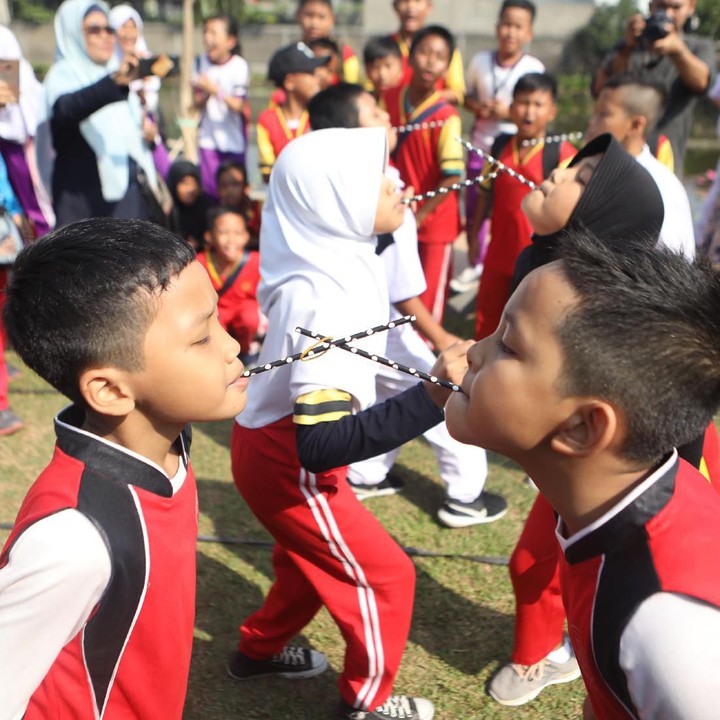 <div>Ayo, Nak! Fokus dan saling bekerja sama ya. (Foto: dok.Trans 7)</div><div> </div>