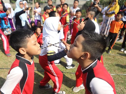 Kemeriahan Anak-anak Seru-seruan di Taman Bermain Si Bolang