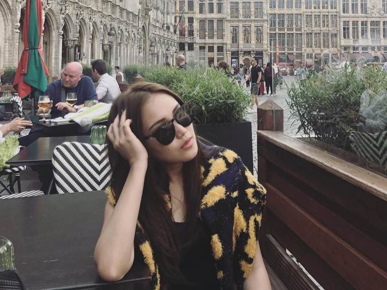 Gaya liburan mewah ala Ayu Ting Ting di luar negeri yang menghabiskan hingga ratusan juta rupiah.