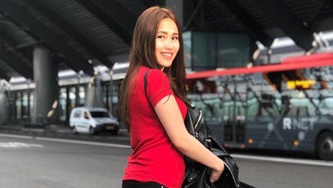 Unggah Foto Anak, Ayu Ting Ting Contek Nagita Slavina?