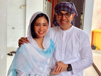 Masalah yang Dihadapi Pasangan Beda Usia Jauh Seperti Bunga Zainal