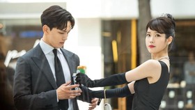 IU Janji Ajak Tim Hotel Del Luna Gelar Fan Meeting di Jakarta